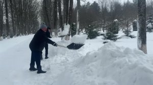 "Лопата в руки и чистить снег": Лукашенко дал совет женщинам для поддержания красоты