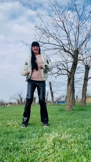 Танцующий Блогер 💃 #танцы смотреть онлайн
