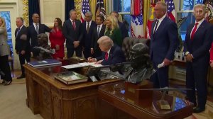 Власти Кубы решительно осудили новые меры США по блокаде поставок топлива на остров.