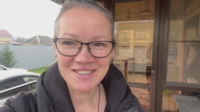 Вышла и в обморок чуть не упала 🤩 Какая чудная весна в январе у нас Куры тоже балдеют смотреть онлайн