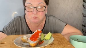 Ну, вот мужчины не разрешают мне худеть 😂А я теперь ЕМ и ХУДЕЮ/Мукбанг