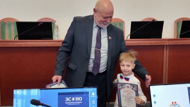 Рисунки детей- победителей конкурса ЗС НО отправятся в ДНР смотреть онлайн