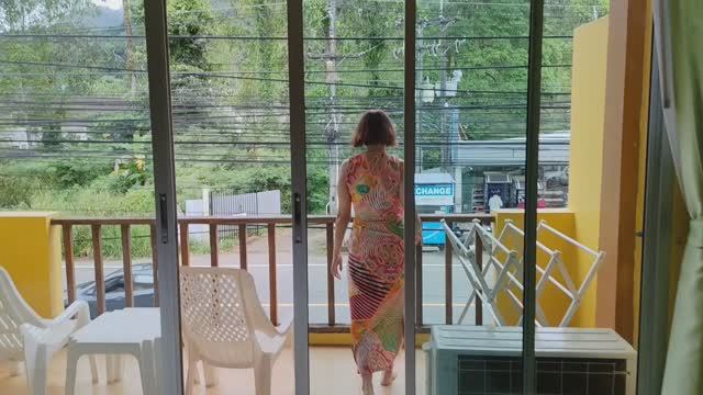 [Гл.6] Ко Чанг. Переселение в Coconut Beach Resort из Виллы в стандартный номер. Запретный Chai Chet