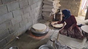 Выпечка хлеба на снегу. Предложение соседа, чтобы Таяба обратился к адвокату.