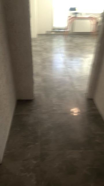 плитка в прихожей и на кухне