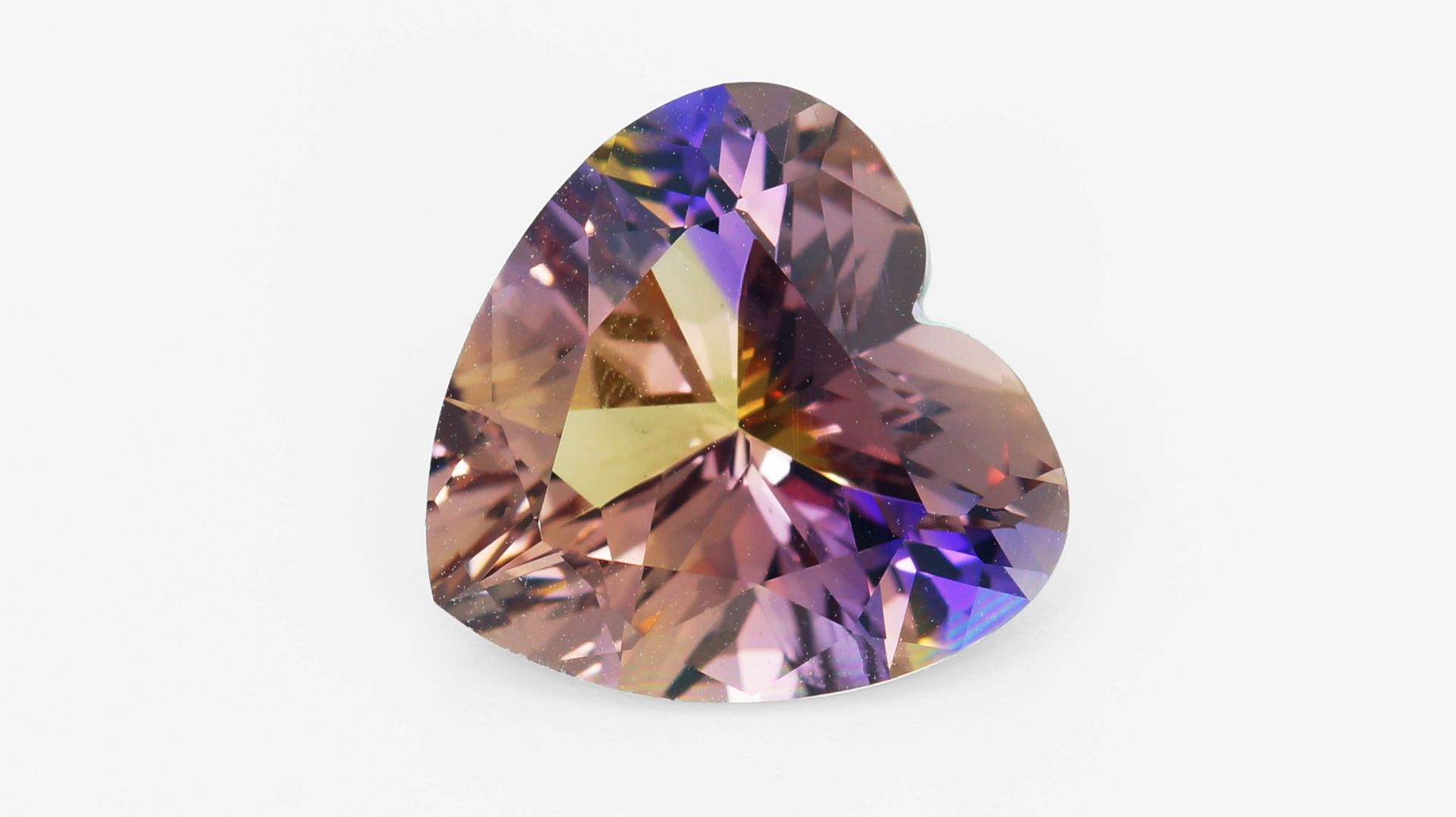 Аметрин 6,19 карат смотреть онлайн