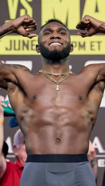 Адамес снялся с боя против Уильямса. #shorts #карлосадамес #остинуильямс #адамесуильямс #бокс смотреть онлайн