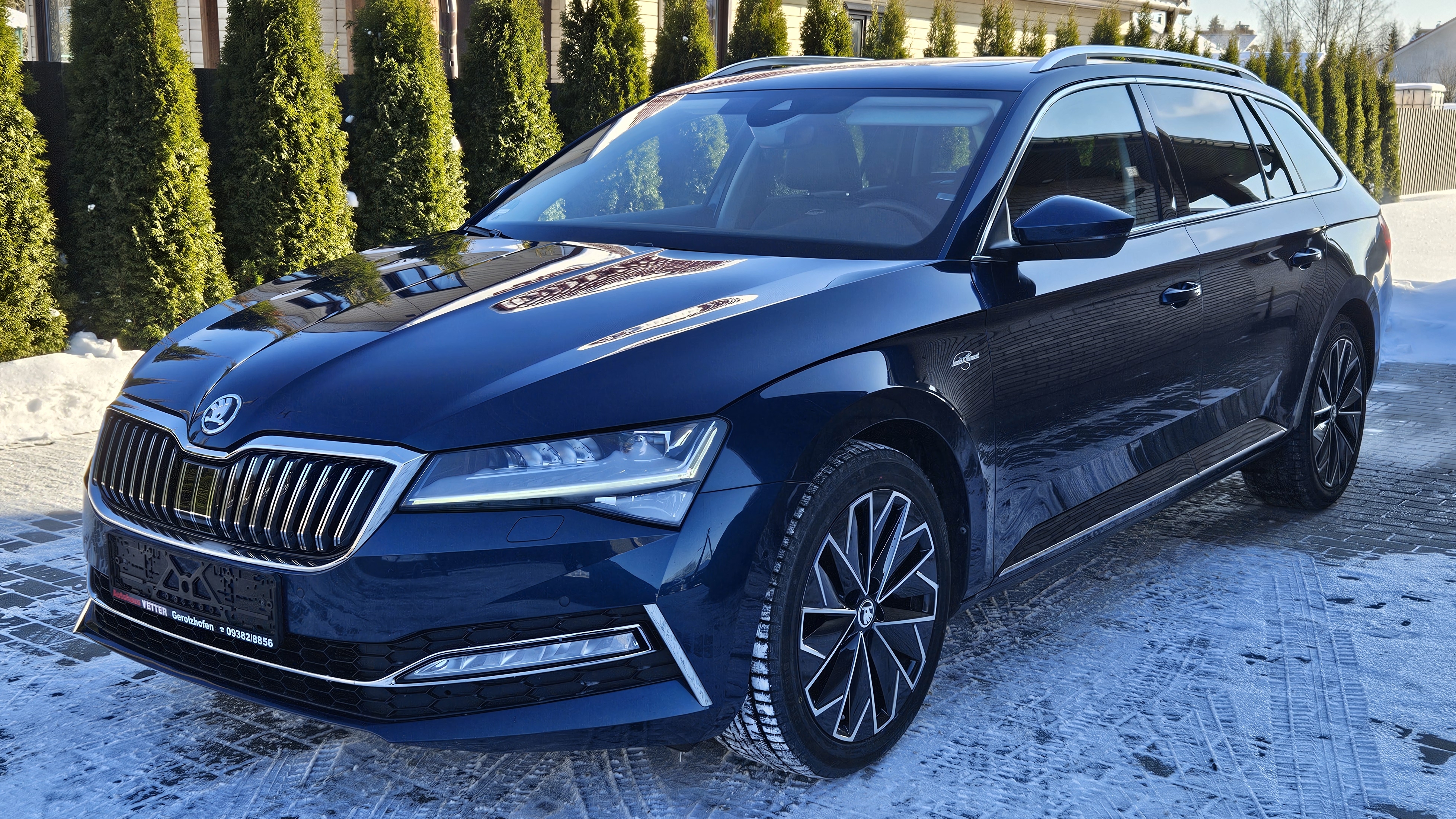 Skoda Superb Combi L&K 2022! 1.5 TSi 150 hp DSG7! Панорама, кожа, подогревы, вентиляция, фаркоп, R18 смотреть онлайн