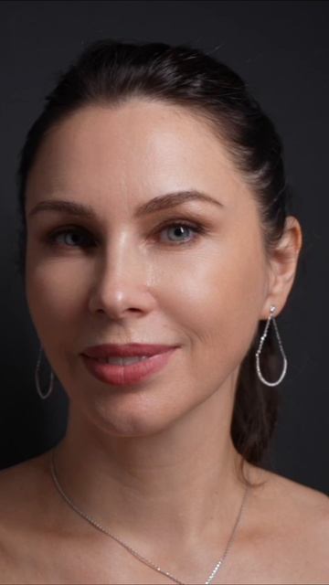 Липосакция подбородка и липофилинг носослезной борозды. Операция для любимой жены! смотреть онлайн