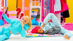 Йога-вечеринка для кукол 🧘| Детский отдых и веселье  |📹 Блог куклы Барби