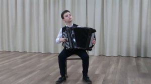 Янтков Владимир 1. Рнп "Как под горкой под горою" в обработке Сударикова 2. Ю. Гаврилов "Колобок"