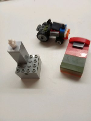 Будем собирать печку, трактор и кровать