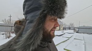 Хочу шашлычка С утра по-раньше растопил мангал Сибирь Спешу к домашним любимцам