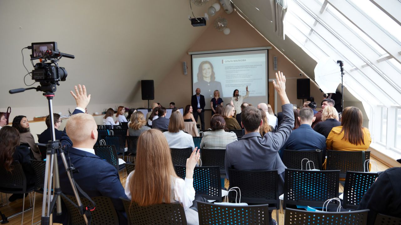 Для главбухов, которые РЕШАЮТ задачи, а не заполняют отчеты