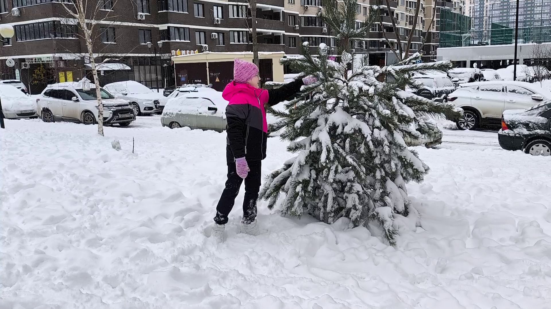 Влог. Готовлюсь к переезду, продаю всё на Авито. Снежная зима в Краснодаре! смотреть онлайн
