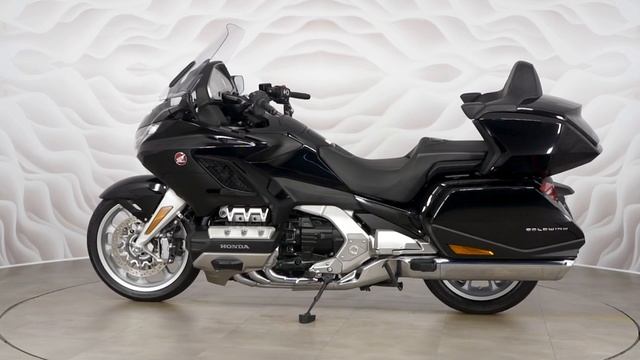HONDA GL 1800 Gold Wing vin SC79-1100014 смотреть онлайн