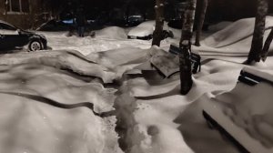 Вышел на улицу глянул на село, все спят а кто то уже на работу, ногу чуть не подвернул, 30.01.2026г