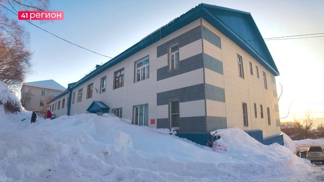ДВОР ПОЧИСТИЛИ НА СОВЕТСКОЙ, 16 В СТОЛИЦЕ КАМЧАТКИ ПОСЛЕ ВИЗИТА «41 РЕГИОНА» • НОВОСТИ КАМЧАТКИ смотреть онлайн