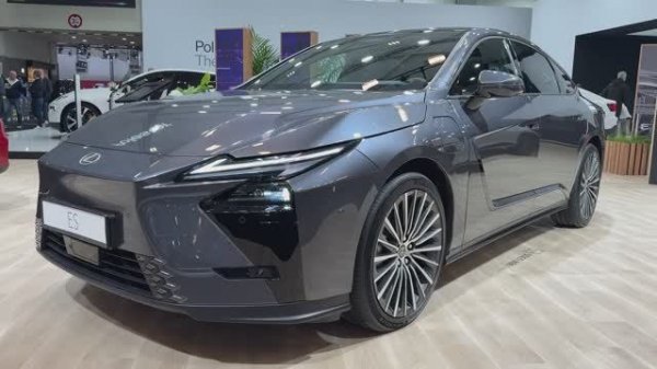 LEXUS ES 2026 обзор