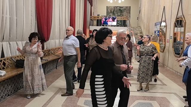 Белым-белым... 31.01.26... смотреть онлайн