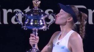 Елена Рыбакина впервые в карьере выиграла чемпионат Австралии по теннису