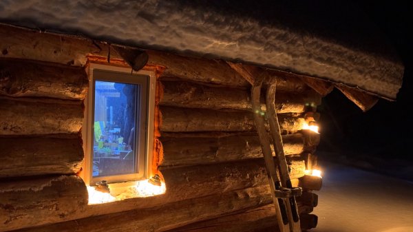 ТАЕЖНАЯ ЖИЗНЬ В ИЗБЕ. РУБИМ ПРОРУБЬ В БАНЕ. ЧАСТЬ2