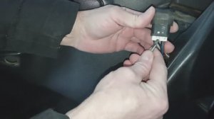 замена клавиши стеклоподъёмника на ниве Шевроле