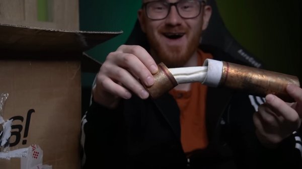 APPLE В СЮРПРИЗ БОКСЕ С ПОМОЙКИ (из Ютуба от EVG)