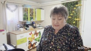 Коля ремонтирует с отцом машину .Я готовлю.