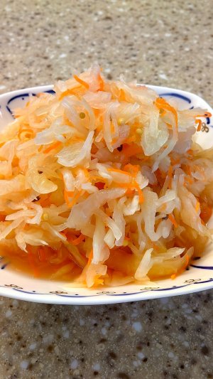 Полезная квашеная капуста