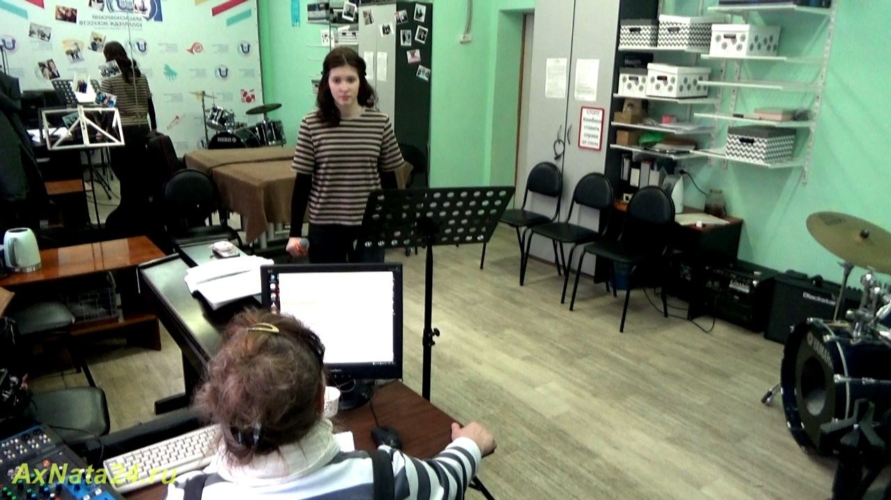 Йодль; Мордент; Вокализ в песне "Ай,вы, цыгане"-6я. 1-е прочт. песни "Товарищ" Полина Янгель-Эстрада