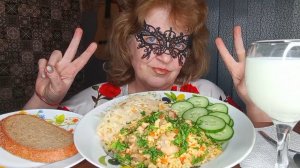 МУКБАНГ Булгур ИНДЕЙКА огурец и ЦЕЛЬНОЗЕРНОВОЙ хлебЕц! Мужa "СЪЕЛА" Замуж по ЗАЛЁТУ