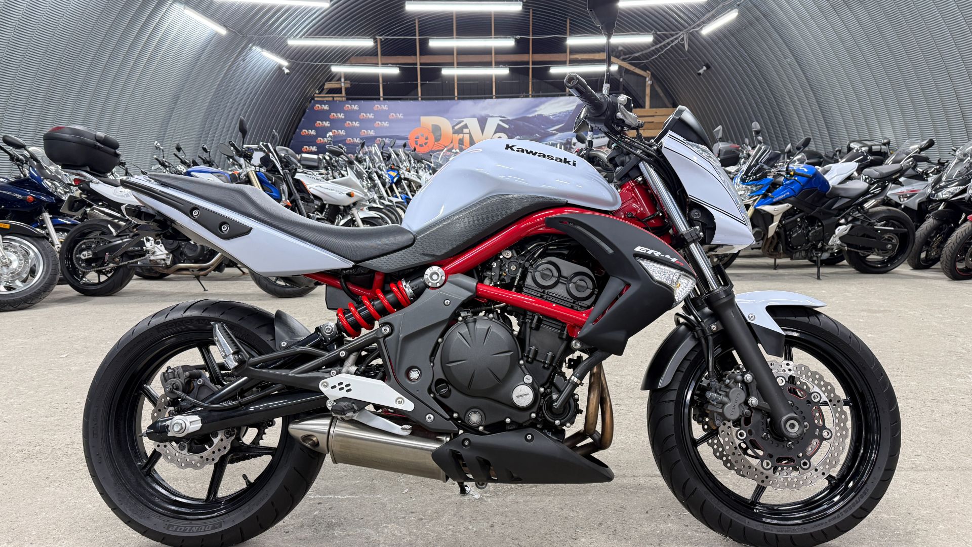 Обзор Kawasaki ER-4N |В НАЛИЧИИ| смотреть онлайн