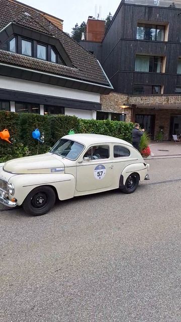 Volvo смотреть онлайн