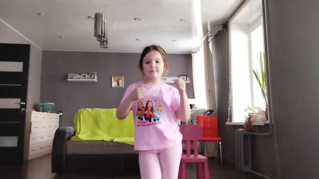 Мой танец под песню Яркий худи от Даблбабл