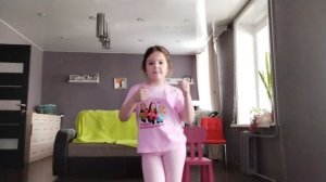 Мой танец под песню Яркий худи от Даблбабл