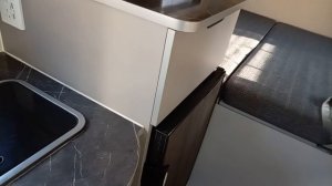 Осмотр автодома в Хунчуне на границе РФ.