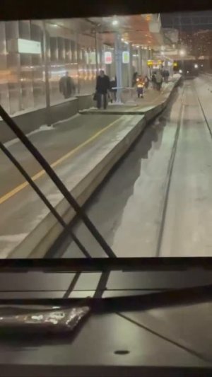 😱 Вчера вечером обрушилось несколько плит платформы на станции МЦК «Нижегородская»