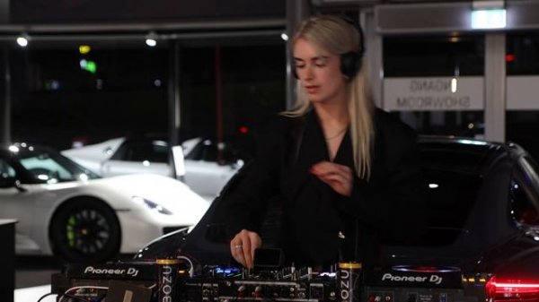 CELIÁ - PORSCHE CENTRE - NETHERLANDS - Melodic Techno - Progressive House