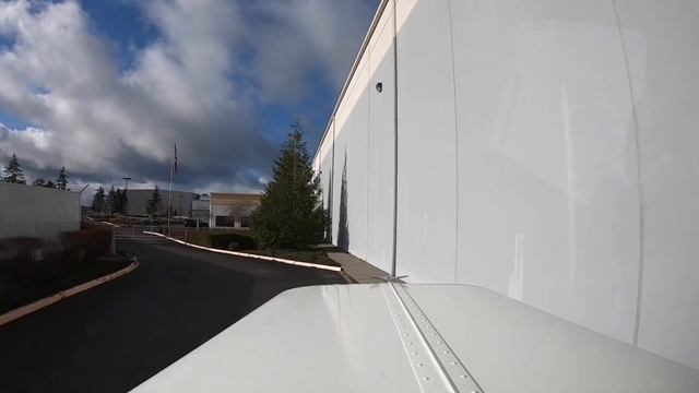 Загрузка в пятницу Peterbilt 389