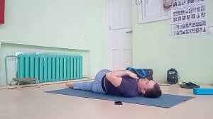 Легка обозначающая практика ног и спины. Вариант работы над бабочкой СЕРГЕЙ ЛАГОДА. #Баддхаконасана