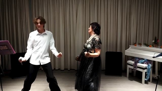1000183958.mp4 смотреть онлайн