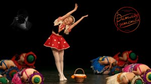 "На полянке", Ансамбль "Ритмы детства". "On the Meadow", Ensemble "Rhythms of Childhood".