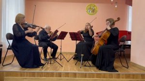 1000123100.mp4  Й. Гайдн. Menuetto и Allegretto из Three little pieces.