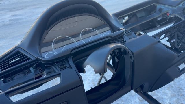 Торпедо BMW 5 F10 в коже