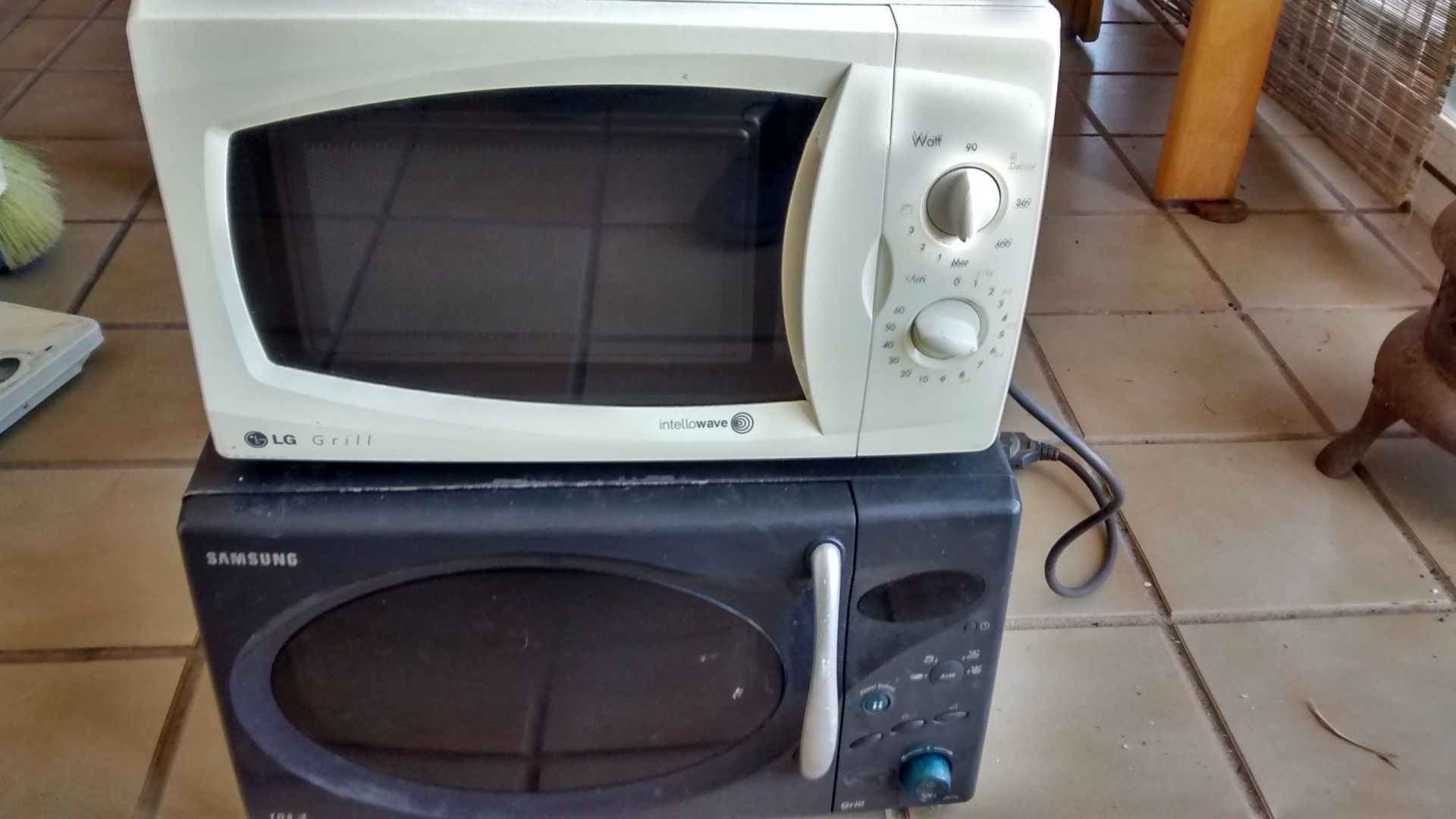 Cómo sacar dinero de un microondas viejo смотреть онлайн