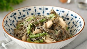 🍲 Соба с курицей в сливочном соусе. 😋 Идеальное сочетание мяса и гречневой лапши в одной тарелке.