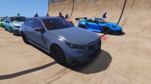 Прыжок в озеро супергероев в ГТА 5