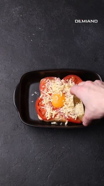 Горячий бутерброд с печёным яйцом и томатом смотреть онлайн