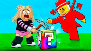 УКРАЛА ЛАКИ БЛОК У SAMMY и ТЕПЕРЬ ОН ОХОТИТСЯ ЗА МНОЙ!😱